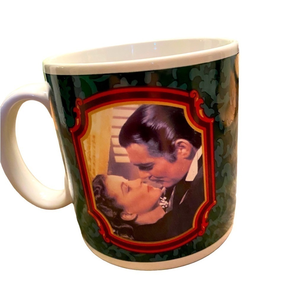 𝅺VINTAGE Gone With The Wind Mug